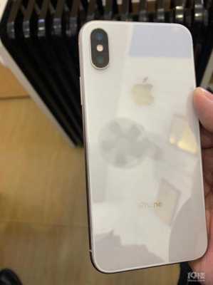 iphonex的手机摄像头分别是什么（iphonex的手机摄像头分别是什么样的）