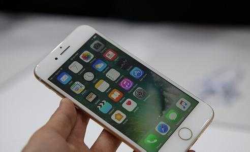 还用iPhone7为什么不换手机（苹果7该换手机了吗）