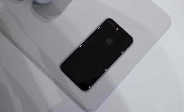 为什么iphone手机摄像机黑的（苹果手机为什么摄像头是黑色）