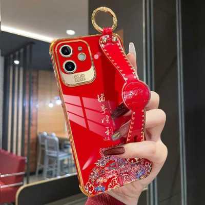 红色iphone11的手机配什么手机壳（红色iphone11好看吗）